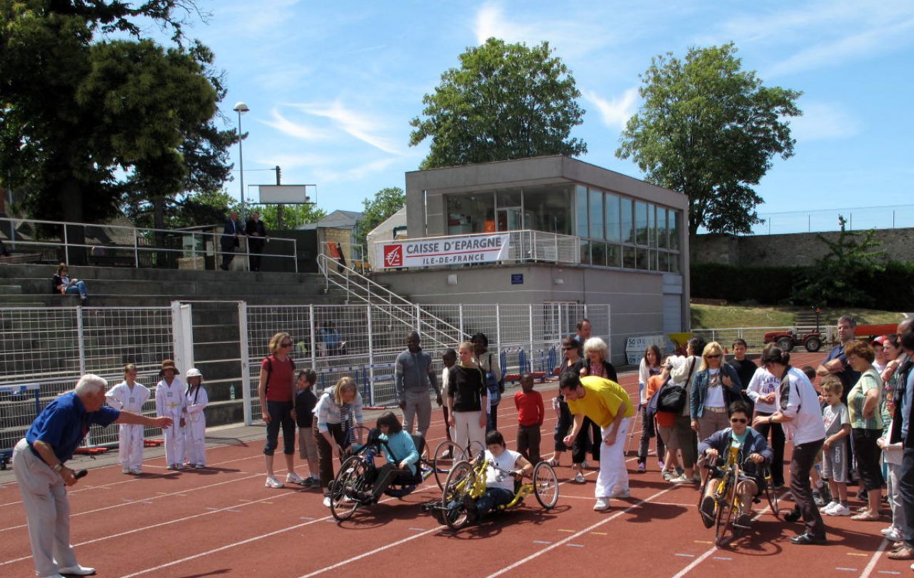 Versailles : handicapés et valides réunis par le sport Versailles : handicapés et valides réunis par le sport