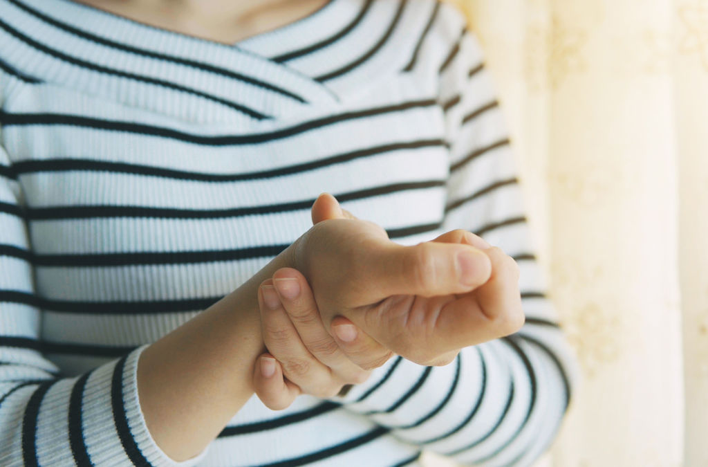 Arthrose ou arthrite ? On vous apprend à faire la différence Arthrose ou arthrite ? On vous apprend à faire la différence